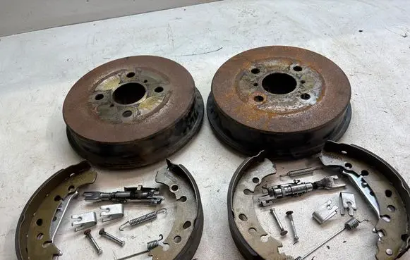 Toyota Yaris Rear brake disc