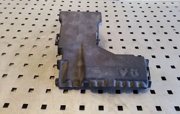 Peugeot 508 Fuse box cover 9666817180
