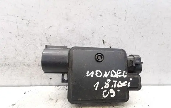 Ford Mondeo MK IV Coolant fan relay 940002904 000052729908