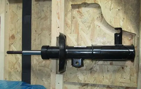 Opel Insignia A Front shock absorber/damper 22951820