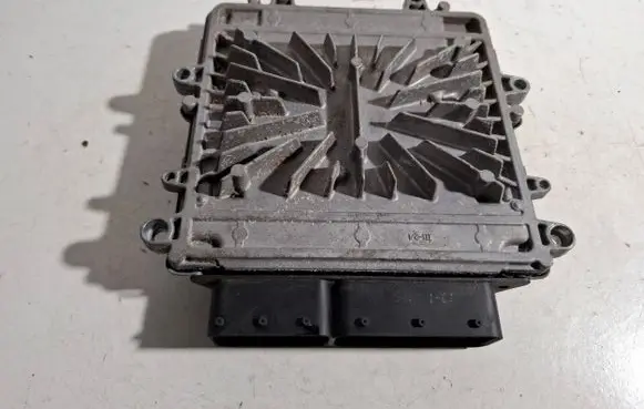 Volvo V60 Engine control unit/module 31355882