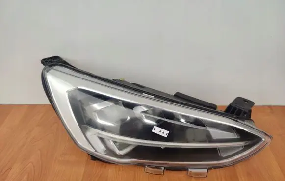 Ford Focus Headlight/headlamp JX7B13E014AE
