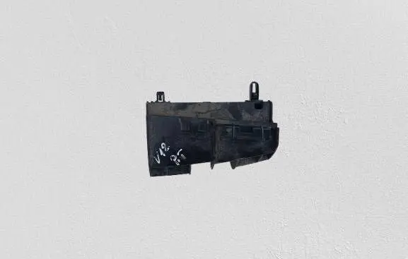 Toyota Verso Rear bumper mounting bracket 525620F020
