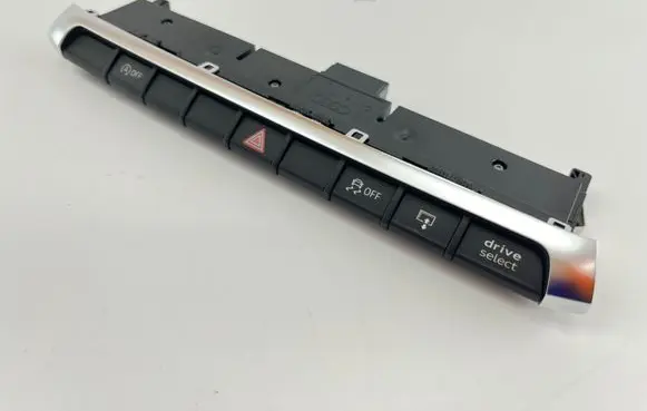 Audi A3 S3 8V Hazard light switch 8V0925301HG 28072016 5JT10136815