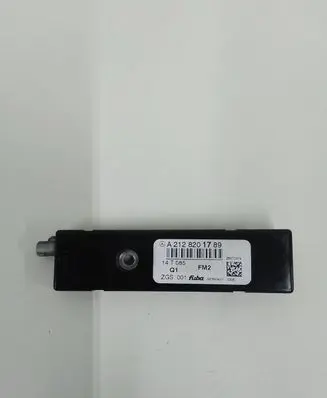 Mercedes-Benz E W212 Aerial antenna amplifier A2128201789 14T085 28072374