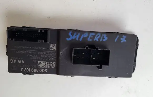 Skoda Superb B8 (3V) Fuse module
