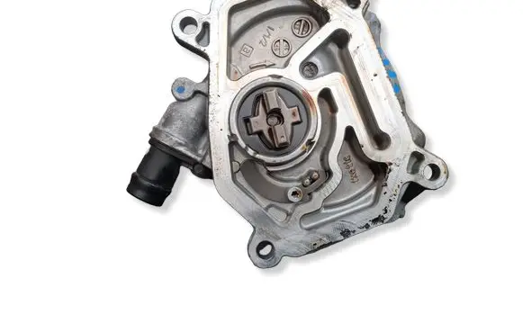 Mercedes-Benz B W246 W242 Vacuum pump A2702300365