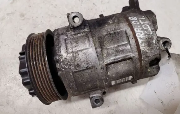 Opel Astra H Air conditioning (A/C) compressor (pump) 55701971 LT2 5E527
