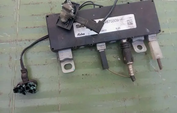 Saab 9-3 Ver2 Antenna control unit 4870309 11772800