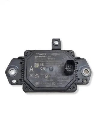 Toyota Yaris Cross Distronic sensor radar 882100D010
