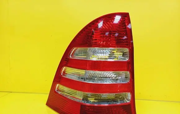 Mercedes-Benz C W203 Rear/tail lights