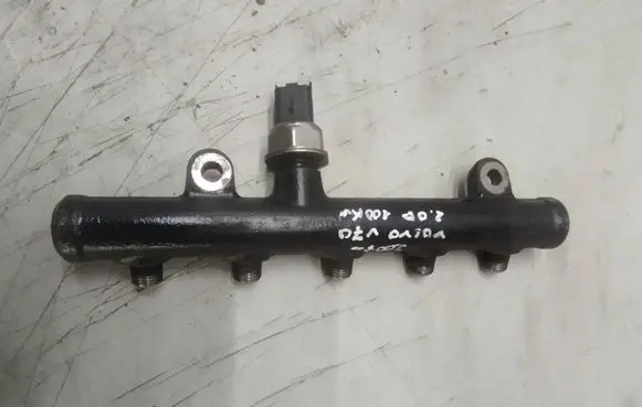 Volvo V70 Fuel main line pipe 9681649580