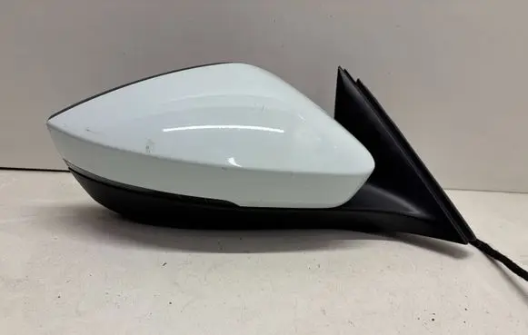 Skoda Superb B8 (3V) Front door electric wing mirror