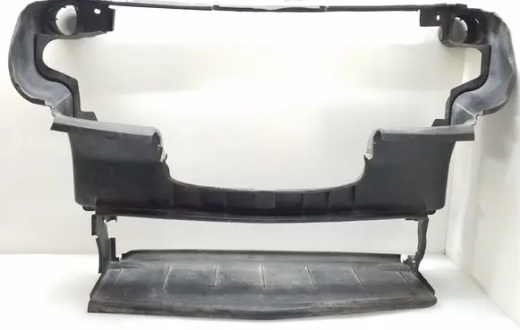 Mercedes-Benz R W251 Radiator trim 2515000116