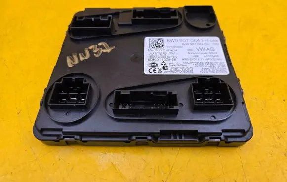 Audi A4 S4 B9 8W Comfort/convenience module 8W0907064FH