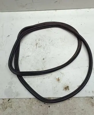 BMW 6 F12 F13 Trunk rubber seal (body) 