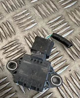 Toyota Avensis T270 ESP acceleration yaw rate sensor 891830F010 2006150 0265005915