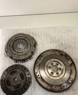 Volkswagen Polo Clutch set kit 03D141025A 03D105333