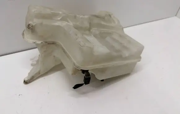 BMW 5 E60 E61 Windshield washer fluid reservoir/tank 7179451 7179450 7179449