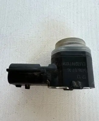 Renault Trafic III (X82) Parking PDC sensor 284429097R 1807160656 303957