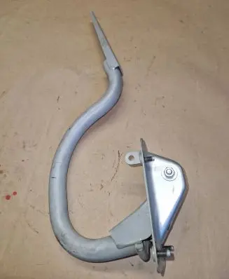 BMW 5 E60 E61 Tailgate/trunk/boot hinge 7034245