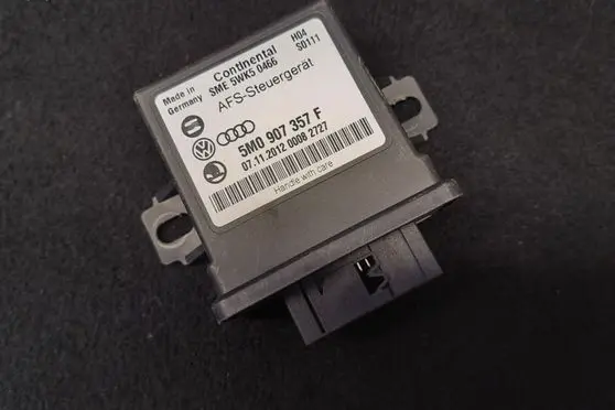 Volkswagen PASSAT B7 Other control units/modules 5M0907357F