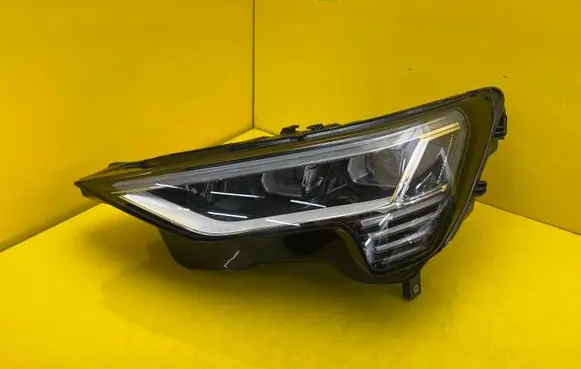 Audi Q4 e-tron Headlight/headlamp 4KE941039