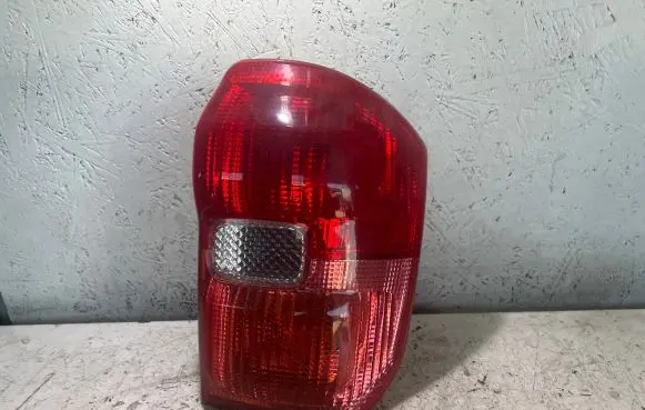 Toyota RAV 4 (XA20) Rear/tail lights