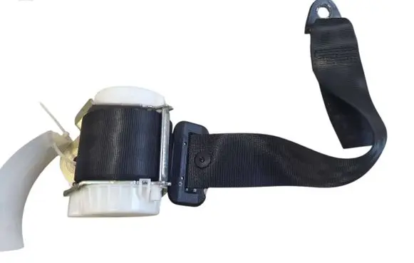 Citroen C3 Middle seatbelt (rear) 96819586XX 34045266
