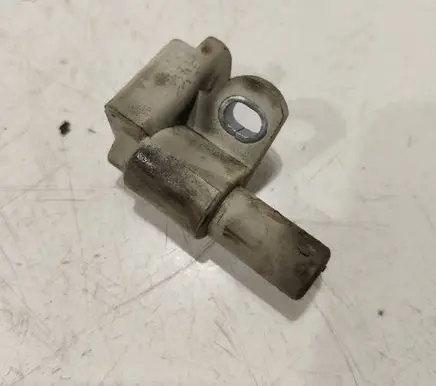 Peugeot 607 Camshaft position sensor 9661135980