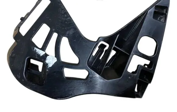 BMW 5 G30 G31 Front bumper mounting bracket 7385348 51117385348