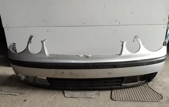 Volkswagen Polo Front bumper
