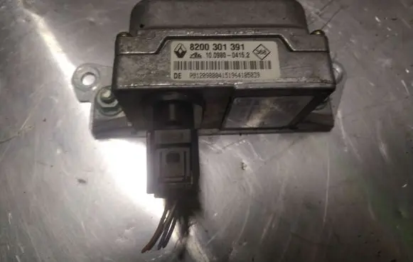 Renault Espace - Grand espace IV ESP acceleration yaw rate sensor 8200301391