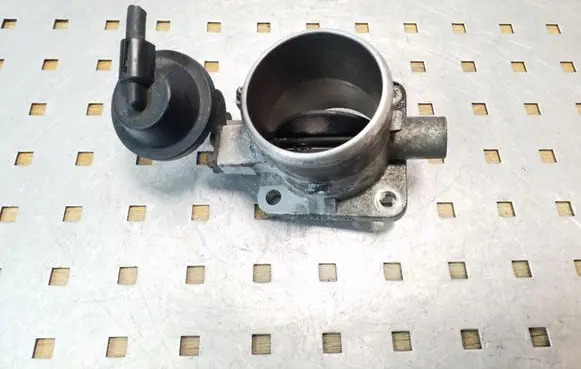 Hyundai Terracan Throttle valve 351004X