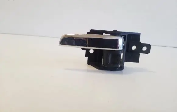 Mitsubishi Outlander Front door interior handle