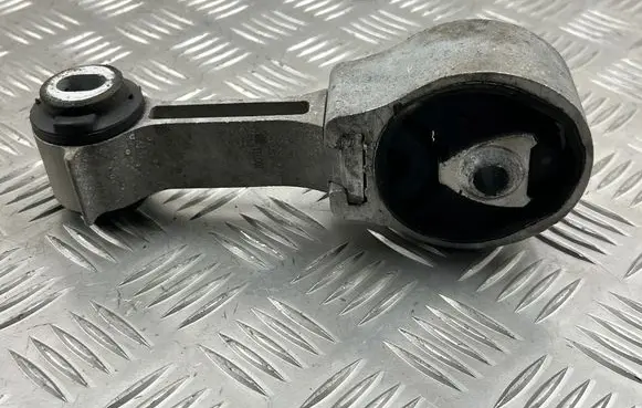 Renault Scenic III - Grand scenic III Engine mount bracket