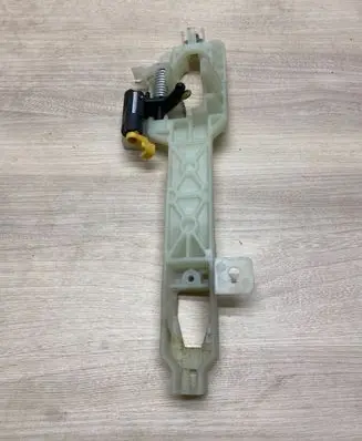 KIA Niro Front door coupe exterior handle/bracket 