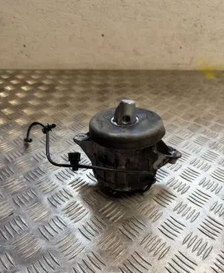 Mercedes-Benz GLE W167 Engine mount bracket A1672406000