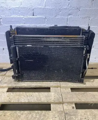 Jaguar XF X250 Radiator set 5000761 8X2319C600AA