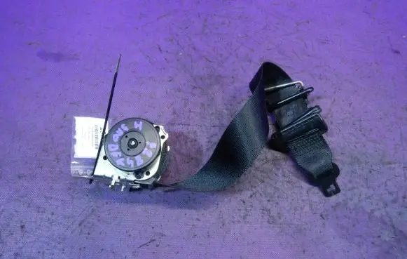Ford C-MAX I Front seatbelt 601597800D