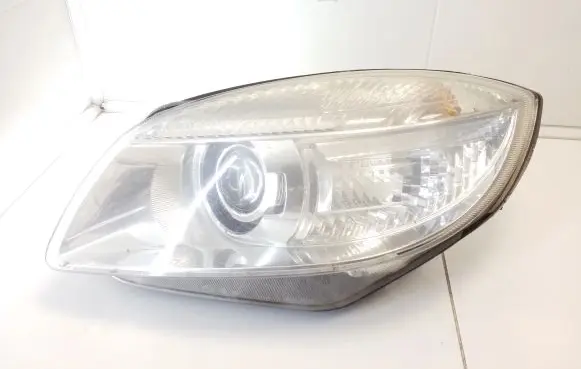 Skoda Fabia Mk2 (5J) Headlight/headlamp 24783100