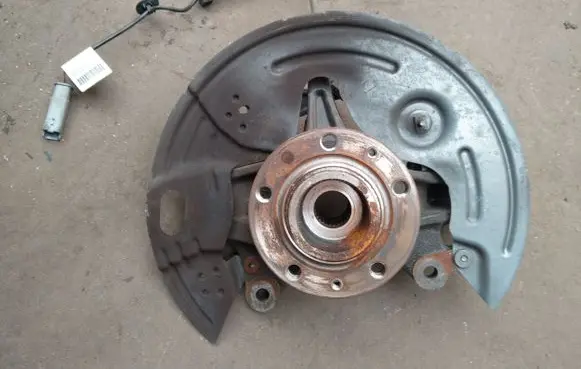 Peugeot 3008 II Front wheel hub