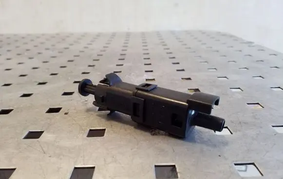 Clutch pedal sensor