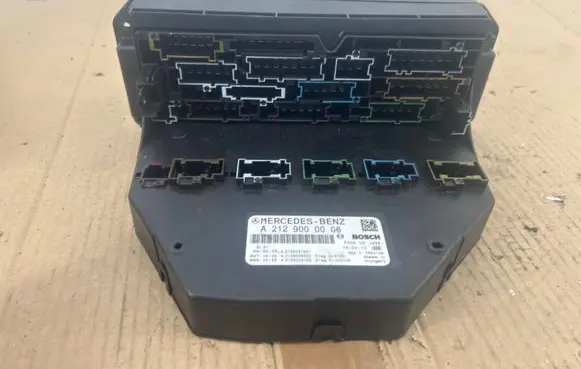 Mercedes-Benz E W212 Fuse module A2129000006 A2129028002 A2129028102
