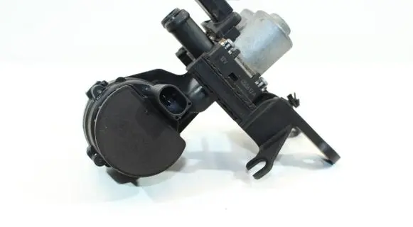 Audi A6 S6 C6 4F Coolant heater control valve 1147412177