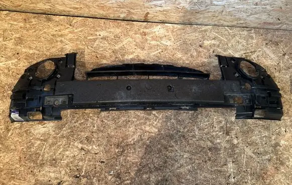 Volvo S60 Front bumper mounting bracket 30716974