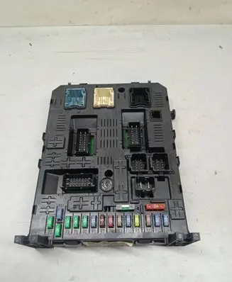 Peugeot 5008 Comfort/convenience module 966405908002 281208364