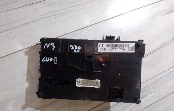 Renault Clio II Comfort/convenience module P8200272302b