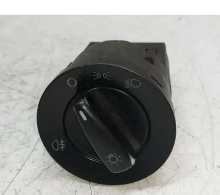 Volkswagen Golf IV Light switch 1C0941531