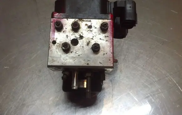 Lexus IS 200-300 ABS Pump 4454053010 1332005040